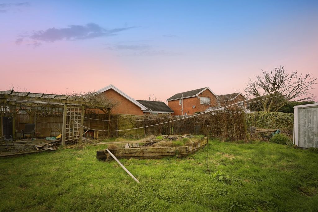 Property photo 2 of 16 Pbox-Img.Jpg