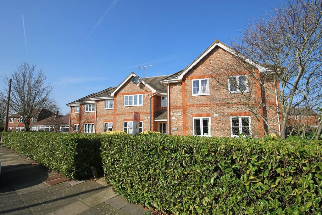 Property photo 1 of 9 Front3 (5).Jpg