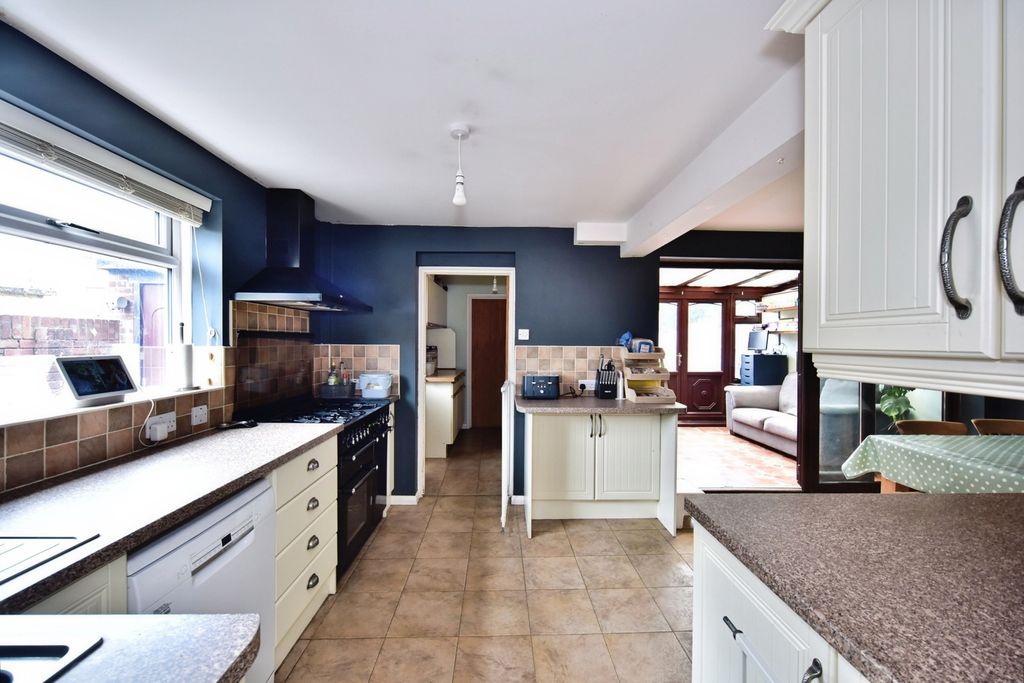 Property photo 1 of 20 Pbox-Img.Jpg