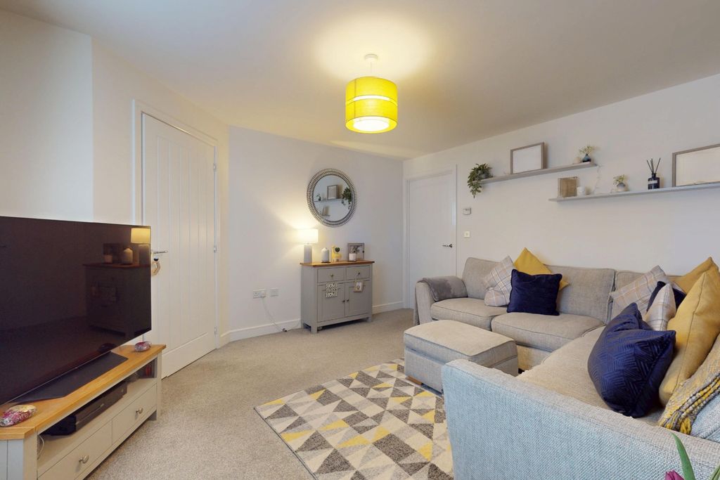 Property photo 3 of 30 4896224
