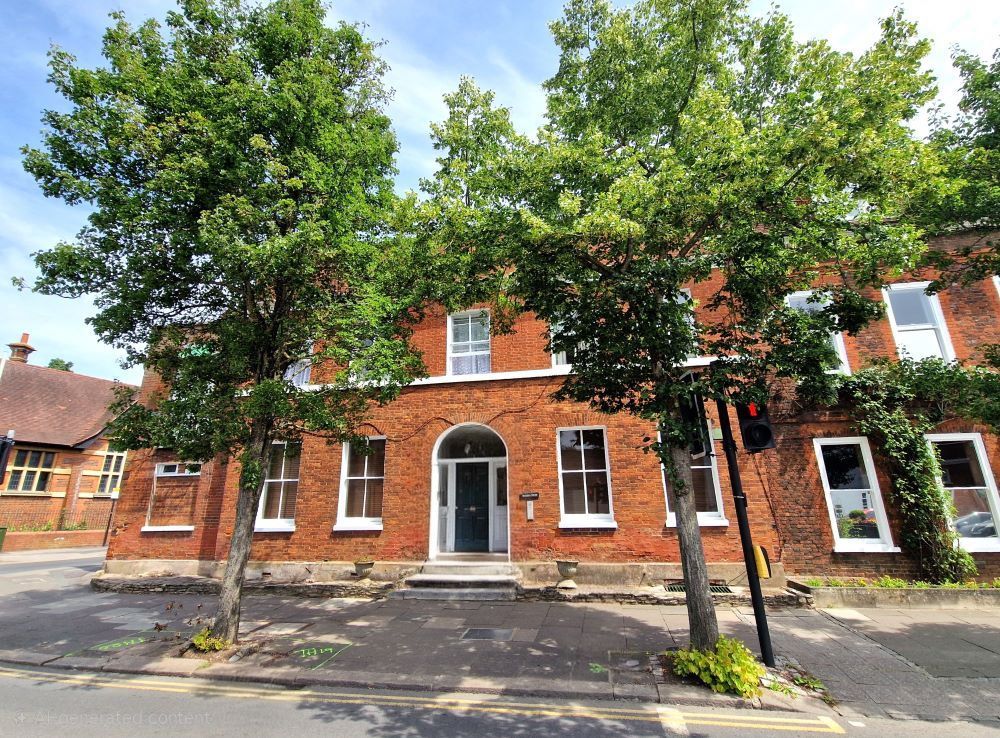 Property photo 1 of 12