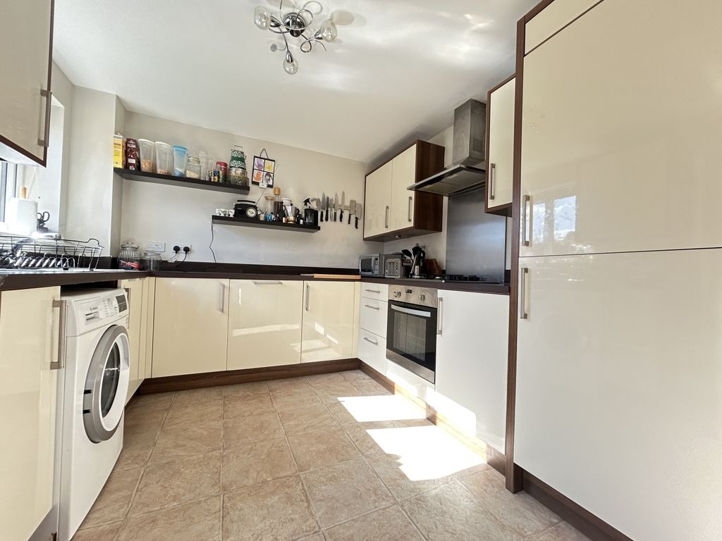 Property photo 3 of 18 Img_7743