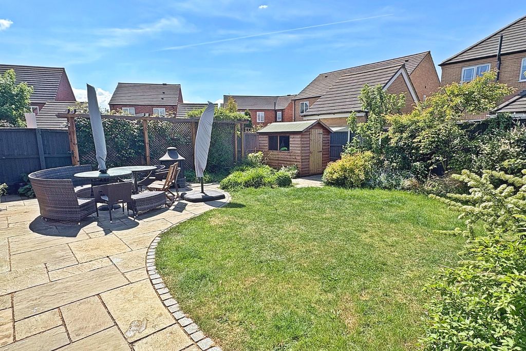 Property photo 2 of 19 4127534