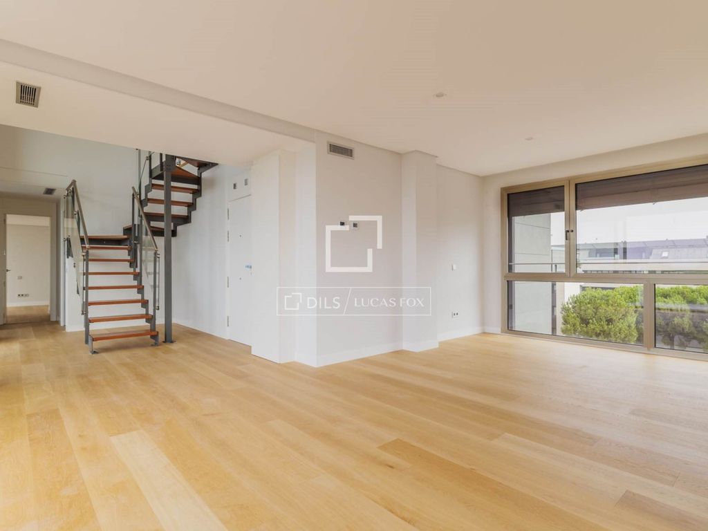 Property photo 1 of 46