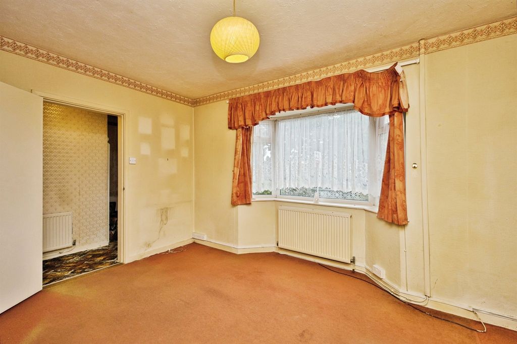Property photo 3 of 14