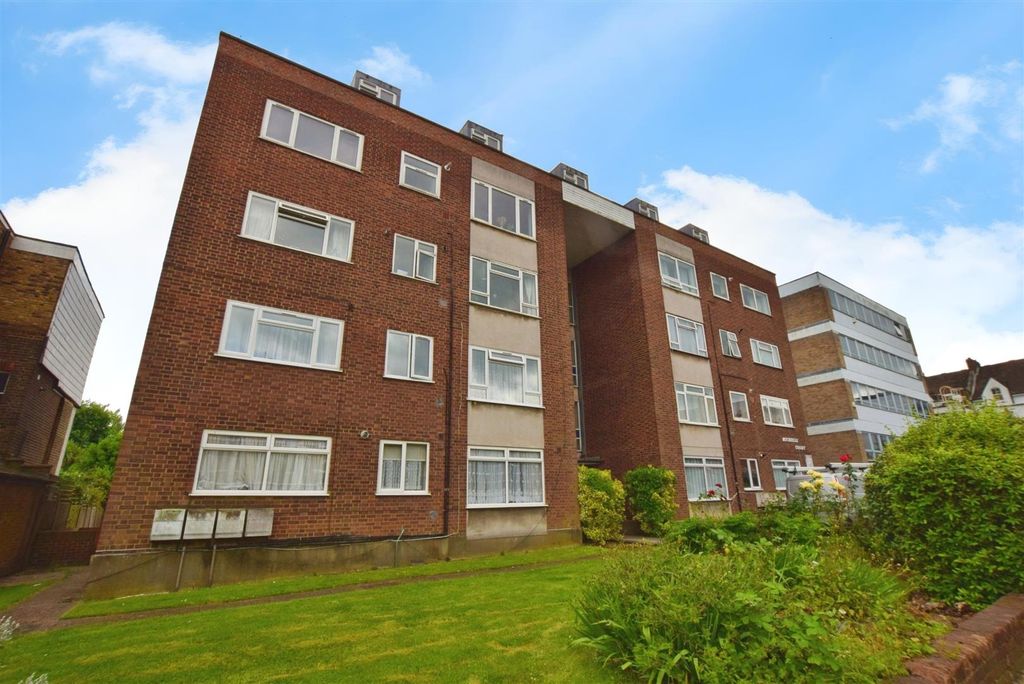 Property photo 1 of 7