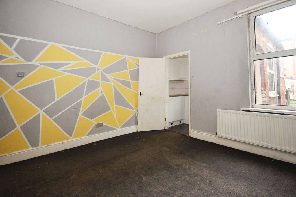 Property photo 3 of 12 Pbox-Img.Jpg