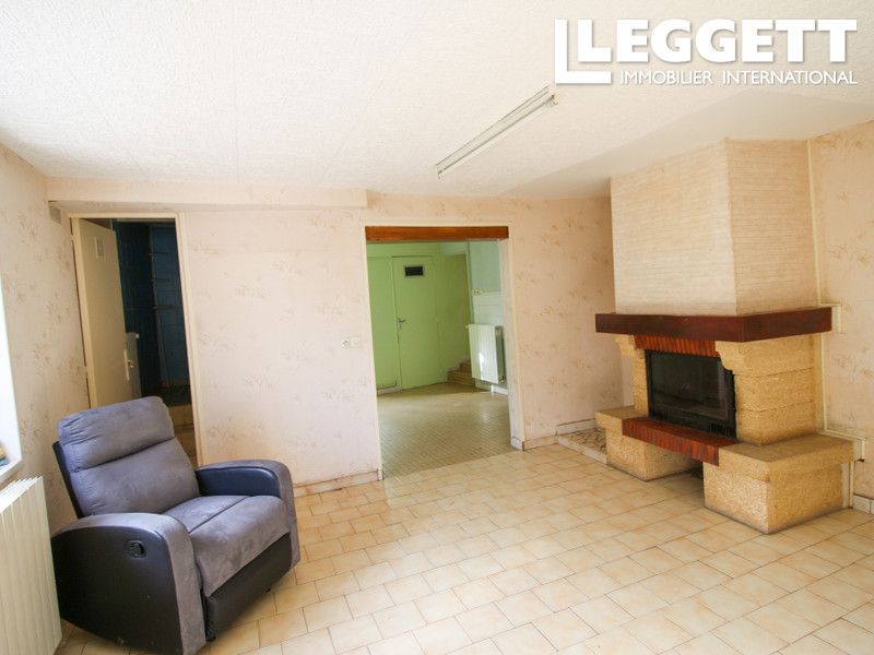 Property photo 3 of 10