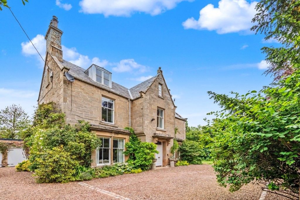 Property photo 1 of 50