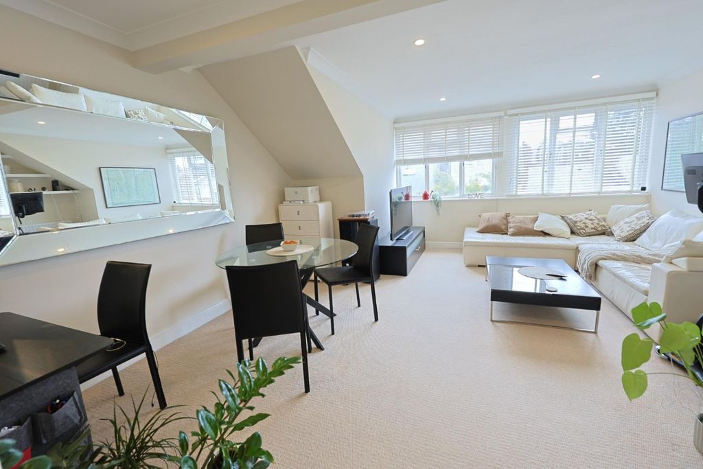 Property photo 2 of 5 3790643