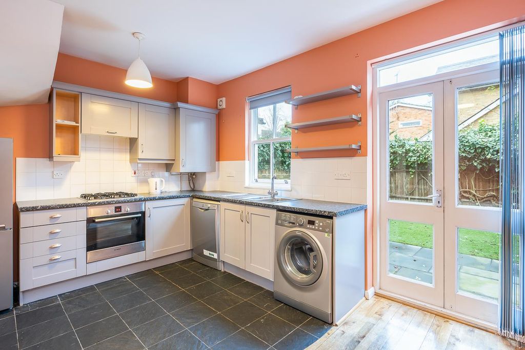 Property photo 3 of 13 Kitchen