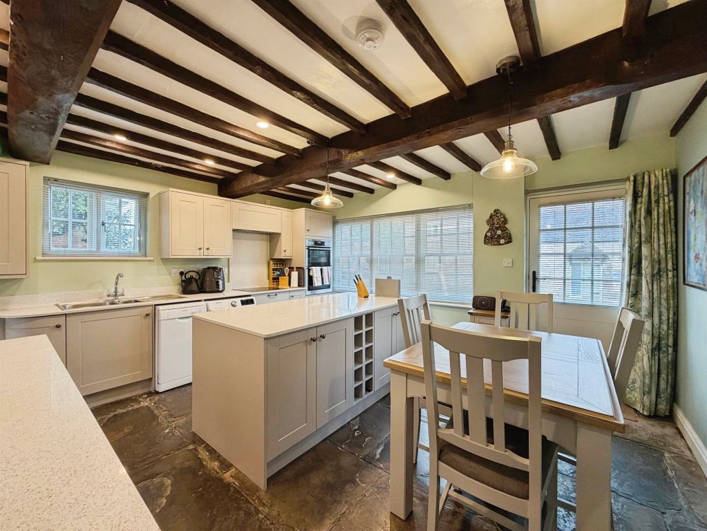 Property photo 1 of 25