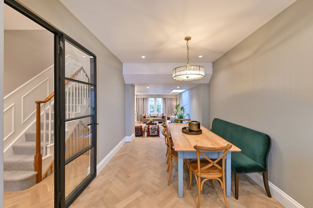 Property photo 3 of 23 Dining Room