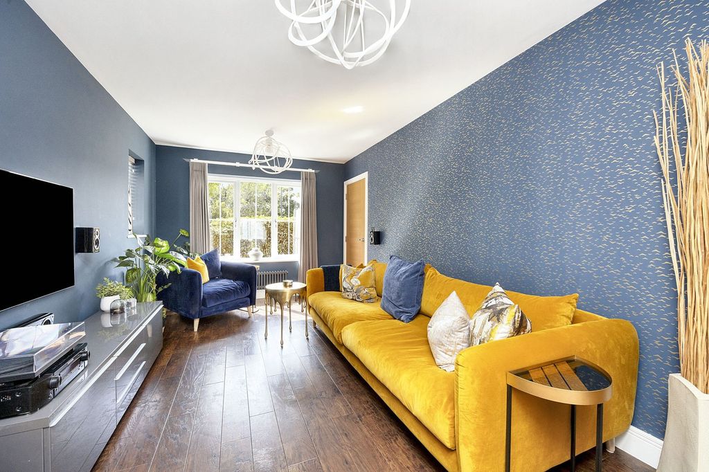 Property photo 3 of 24