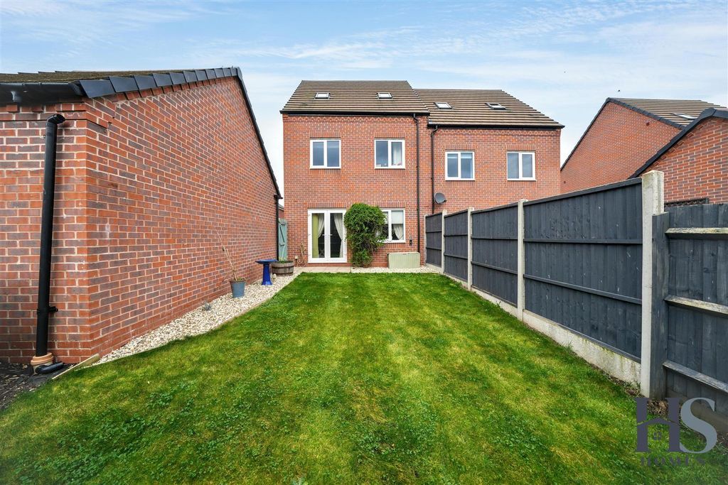 Property photo 2 of 32 Dsc08904.Jpg