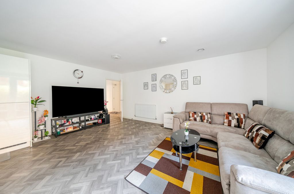 Property photo 3 of 14 1536378-9-1A13Ed4...