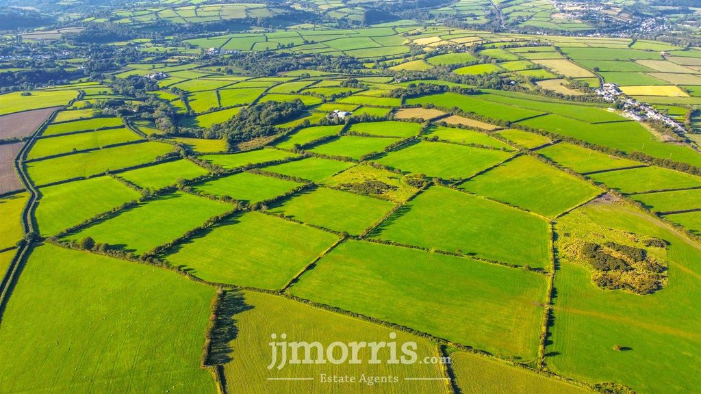 Property photo 3 of 12 4C7Ac87C-32E2-4A5D-A042-B92Ba2Ace3Fc.Jpeg