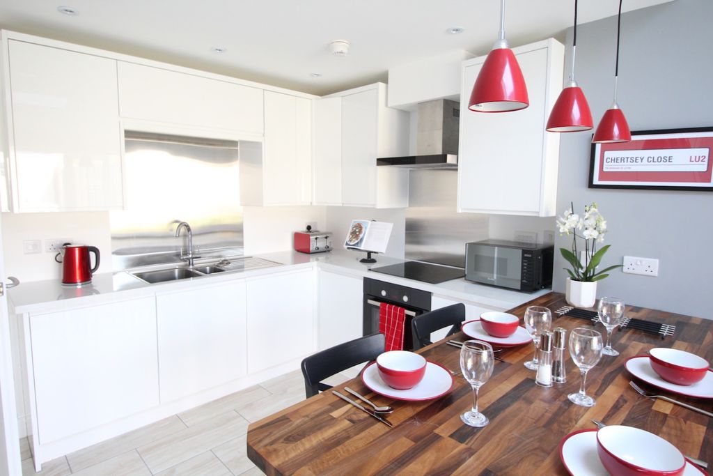 Property photo 2 of 10 2767381