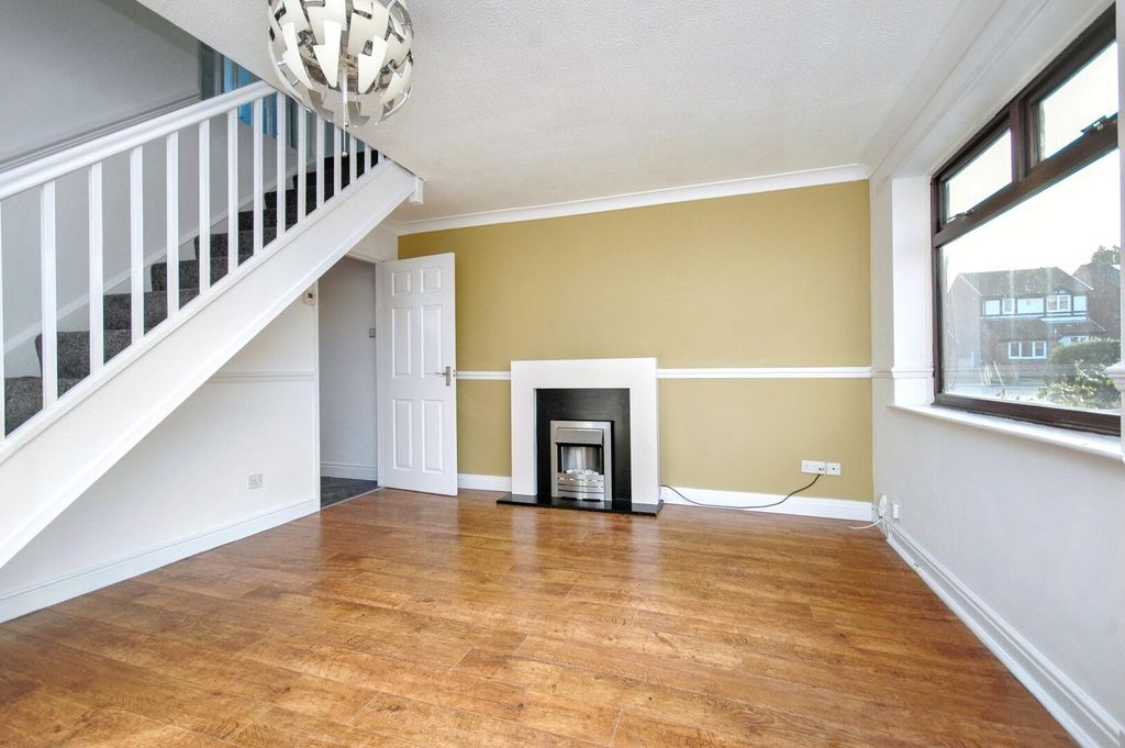 Property photo 2 of 9 Living Room