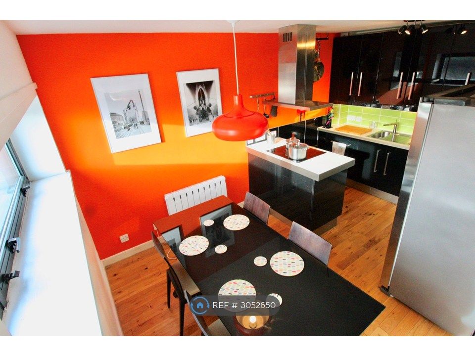 Property photo 3 of 11 Dining Area