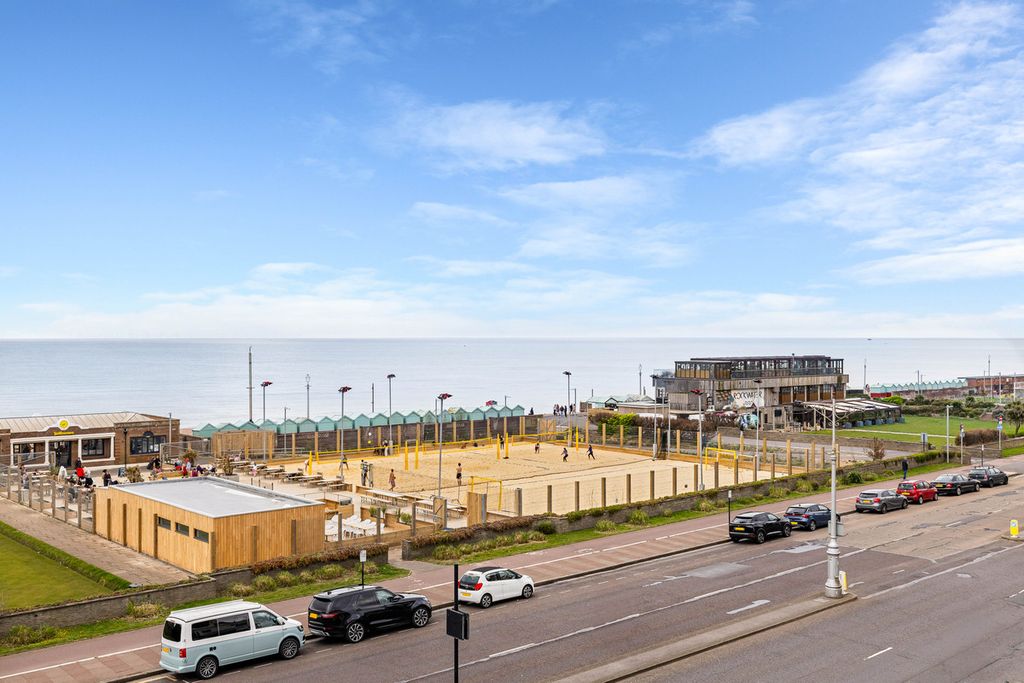 Additional image 14 of 3 bed flat for saleKingsway, Hove BN3