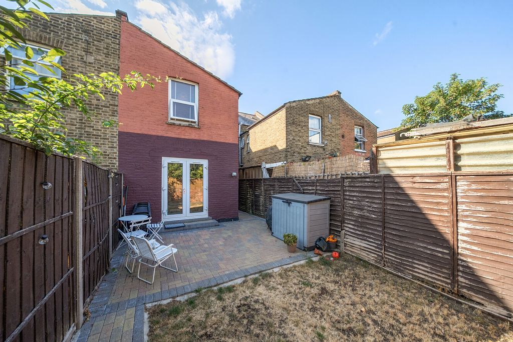 Property photo 2 of 14 1-6A86c093E908F-1...