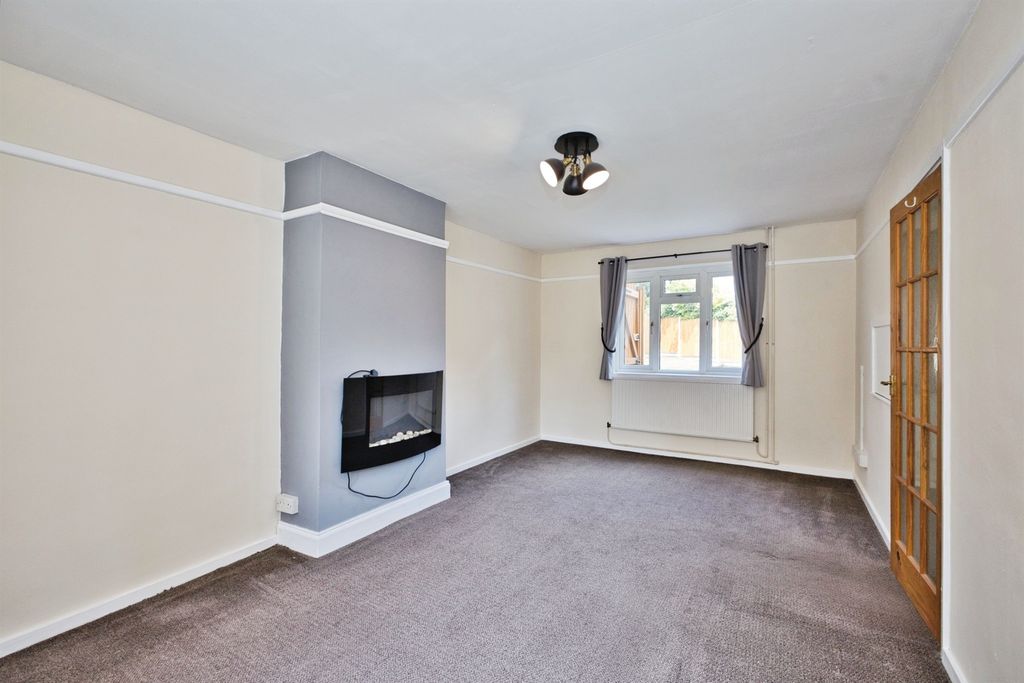 Property photo 2 of 14