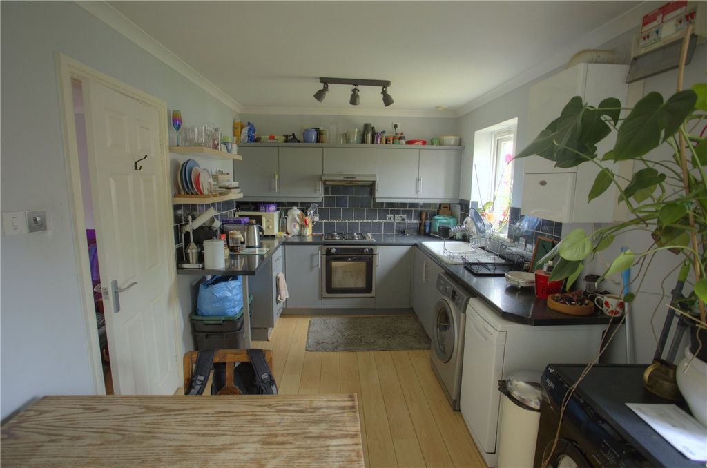 Property photo 2 of 10 Picture No. 24