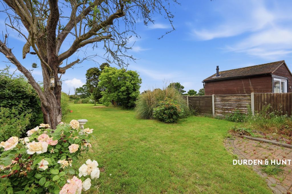 Property photo 2 of 21