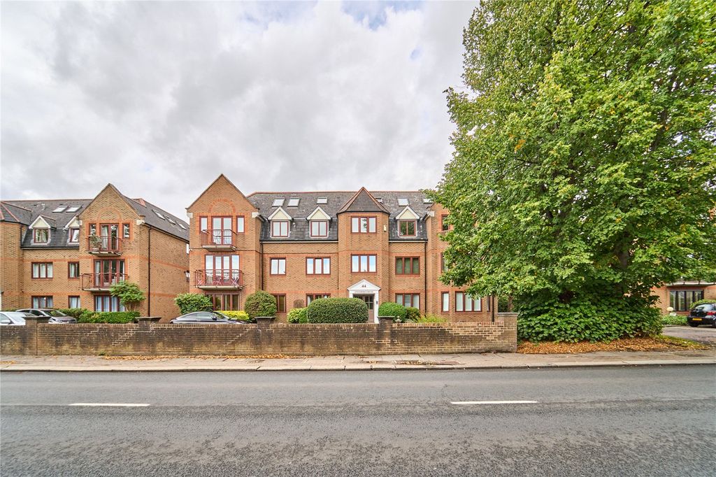 Property photo 3 of 57 Picture No. 06