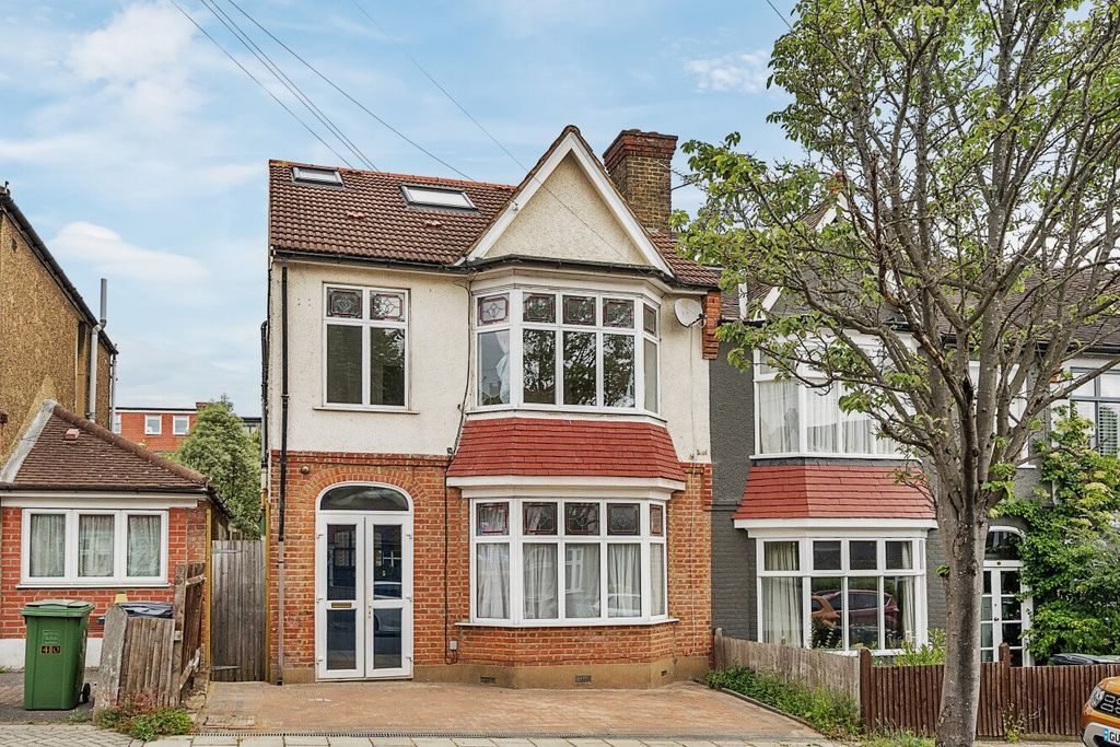 Property photo 1 of 19 Picture No. 16