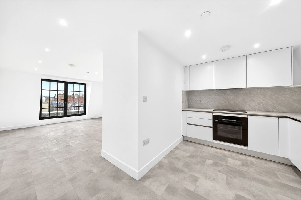 Property photo 1 of 13 Dsc07650