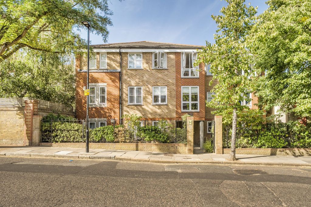 Property photo 1 of 9