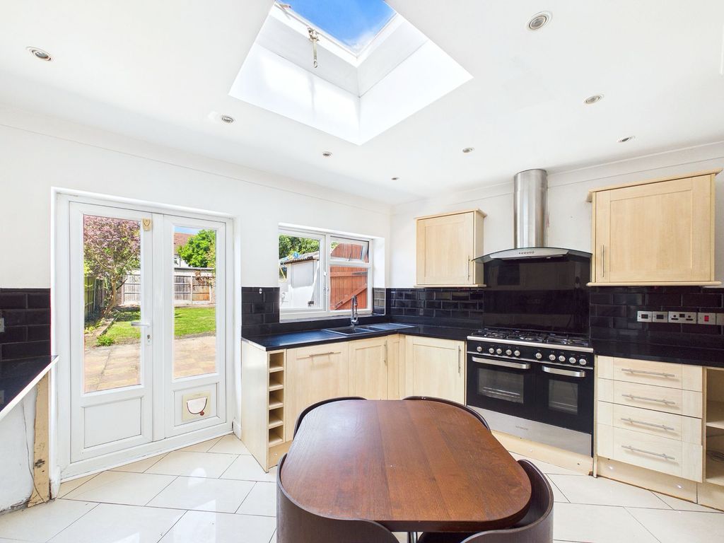 Property photo 1 of 31