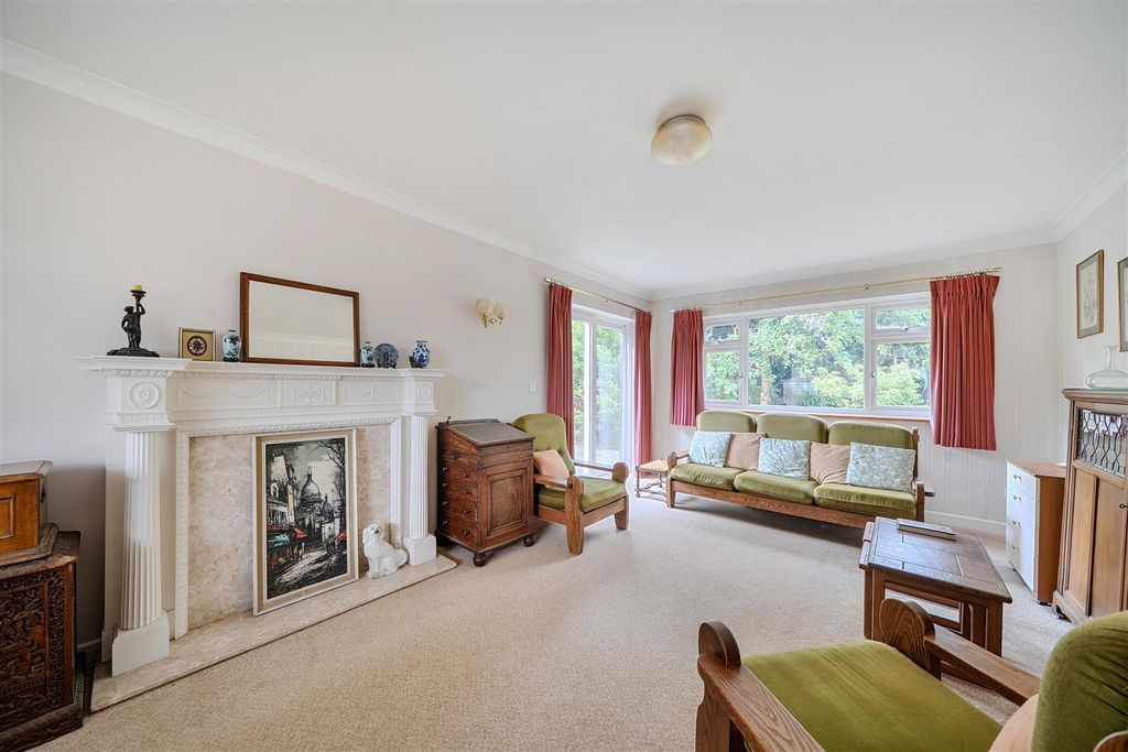 Property photo 3 of 22 1467796-14-6A1d681A3Cba2.Jpg