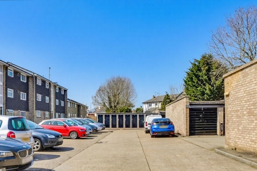 Property photo 2 of 10