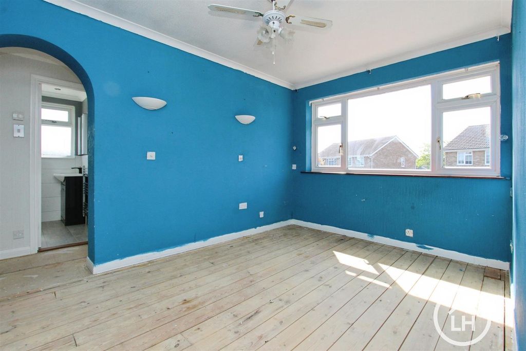 Property photo 1 of 16 Bedroom One
