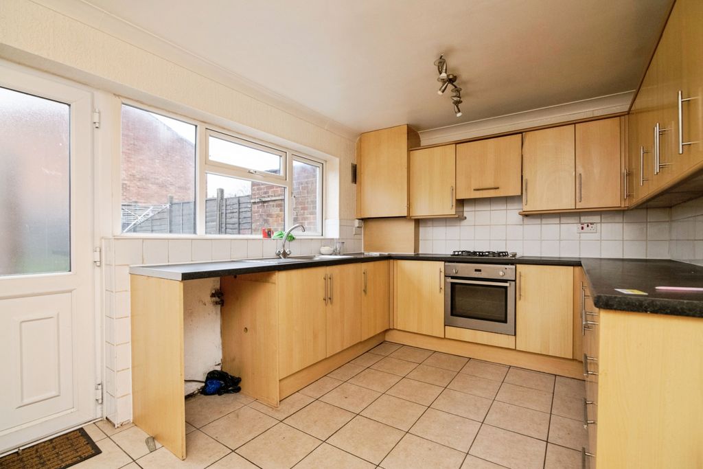 Property photo 3 of 15