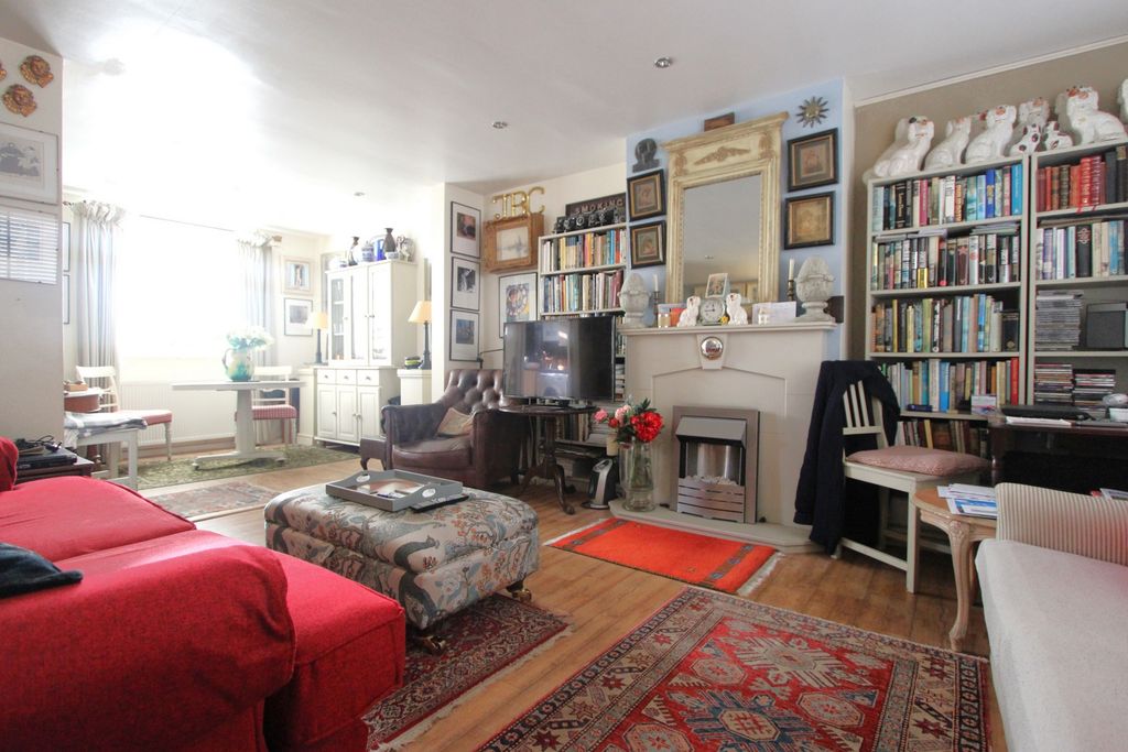 Property photo 2 of 15 Photo 13
