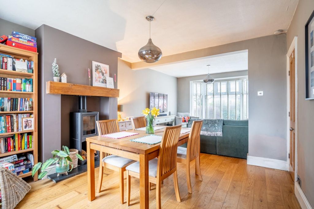 Property photo 3 of 19 Hr-3.Jpg