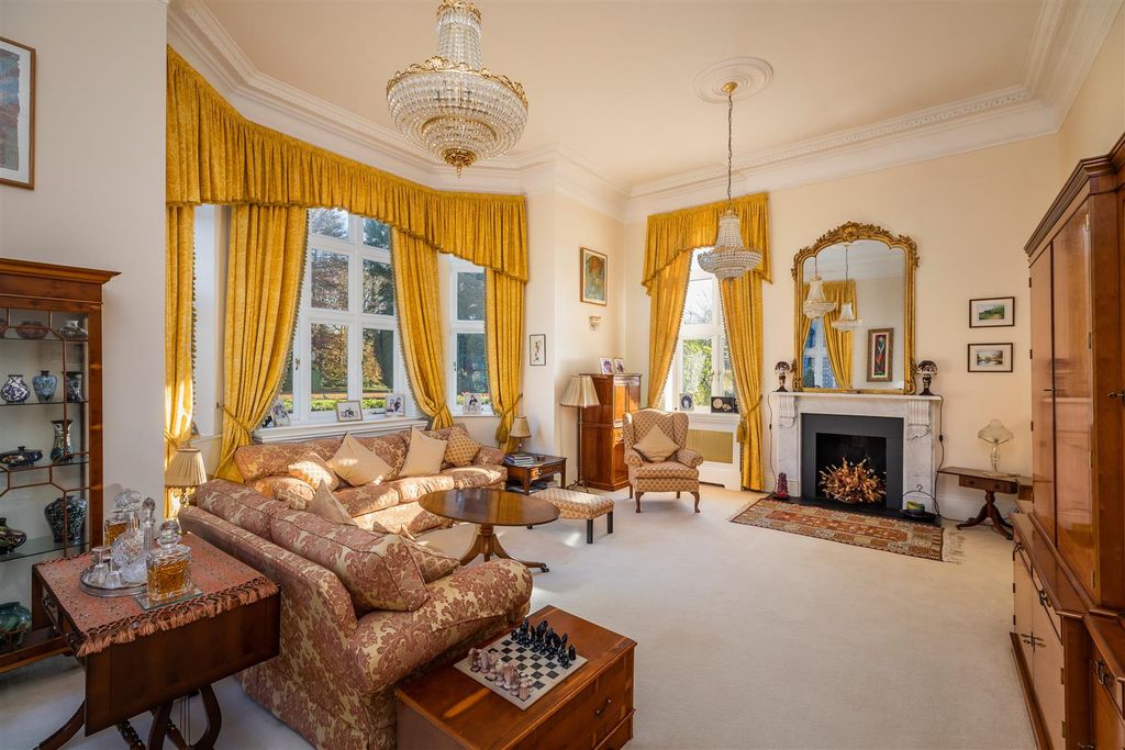 Property photo 3 of 23 Drawing Room