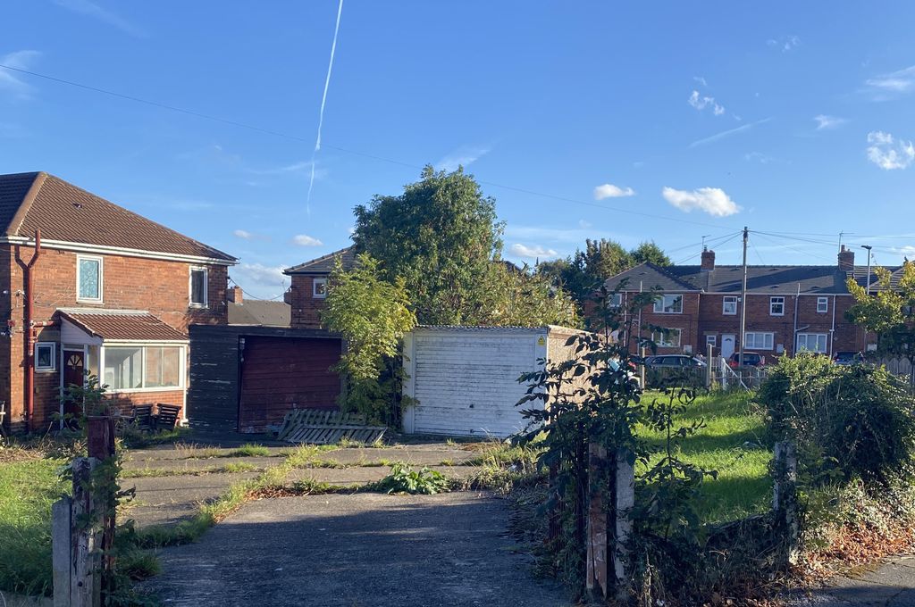Property photo 2 of 3