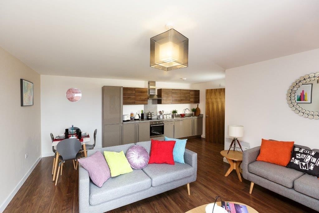 Property photo 1 of 6 Living Space