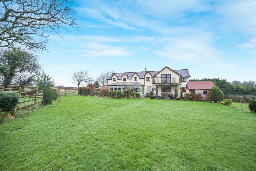 Property photo 3 of 47