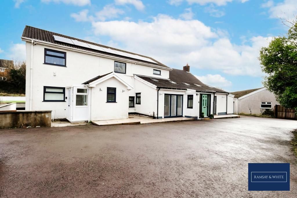 Property photo 2 of 33