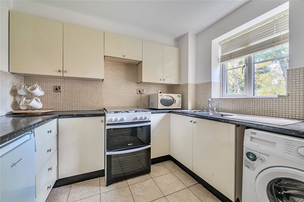 Property photo 3 of 20 Picture No. 09