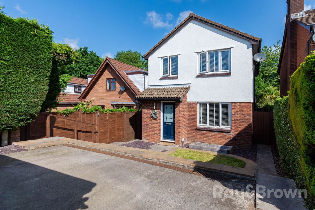 Property photo 1 of 52