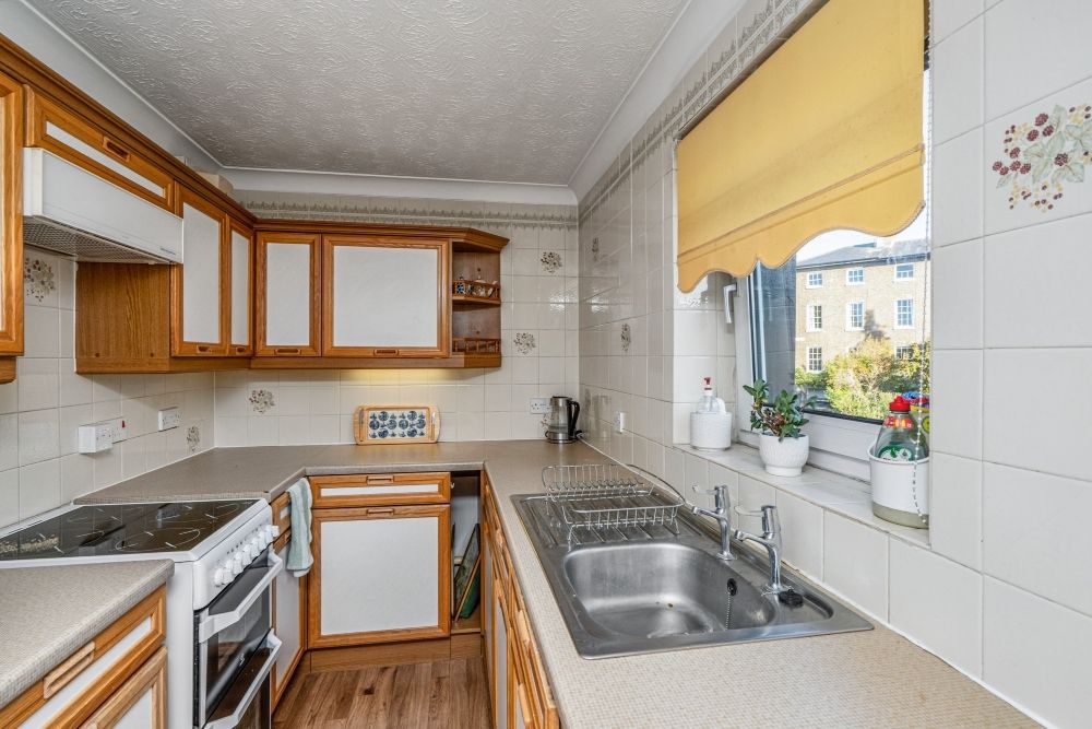 Property photo 3 of 13