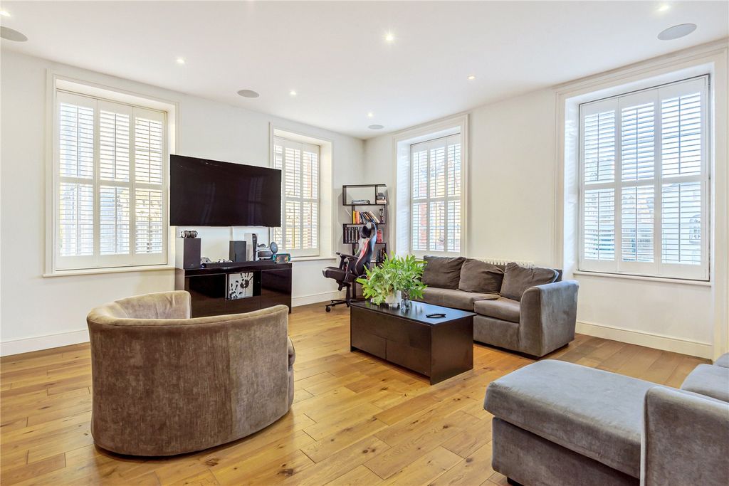 Property photo 3 of 9 Reception Room