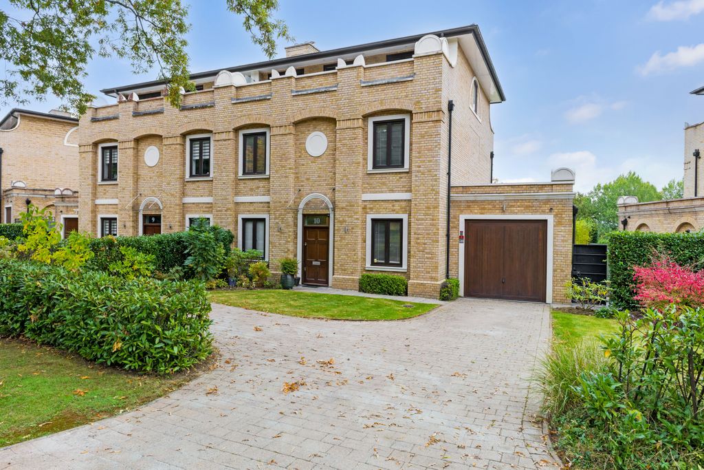 Property photo 1 of 22